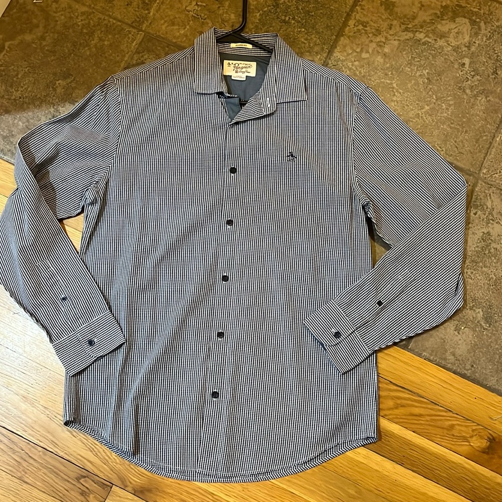 Penguin Men’s Button Down Shirt Medium